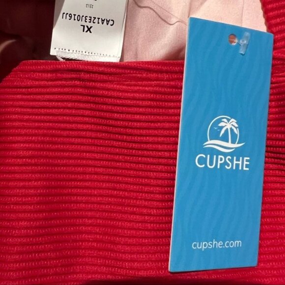 NWT Cupshe Crismon Red Scoop-Neck Ribbed One Piece Swimsuit Size Large - Picture 3 of 5